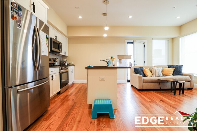 Photo - 9 Glencoe St Unit 203