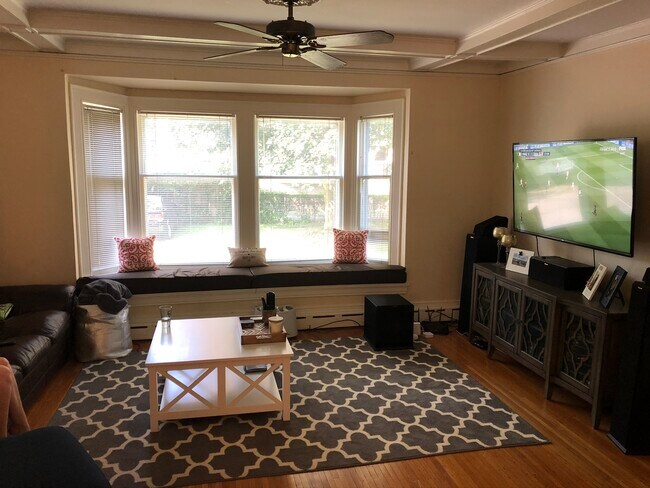 Photo - 185 Rutgers St Unidad Apt 3
