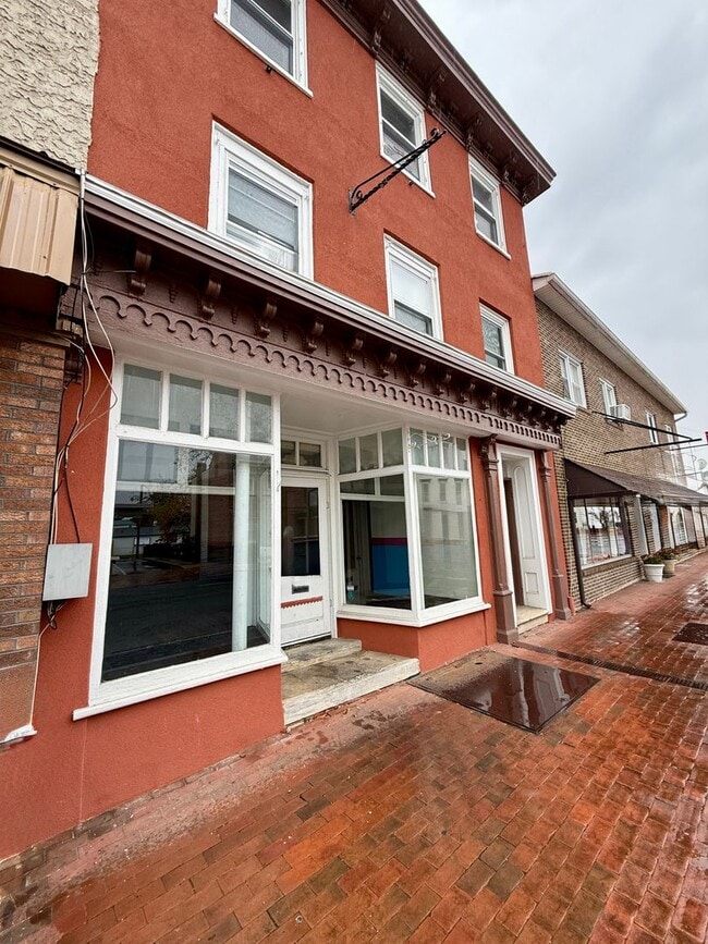 Photo - Bring Your Vision to Downtown Smryna! Unit Main Floor Retail