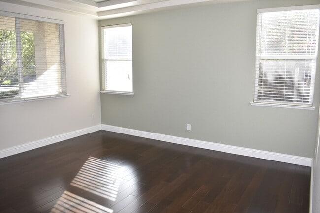 Photo - 630 Rogers Cir