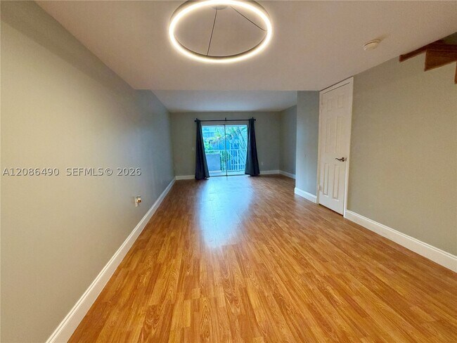 Photo - 4600 SW 67th Ave Unit 227