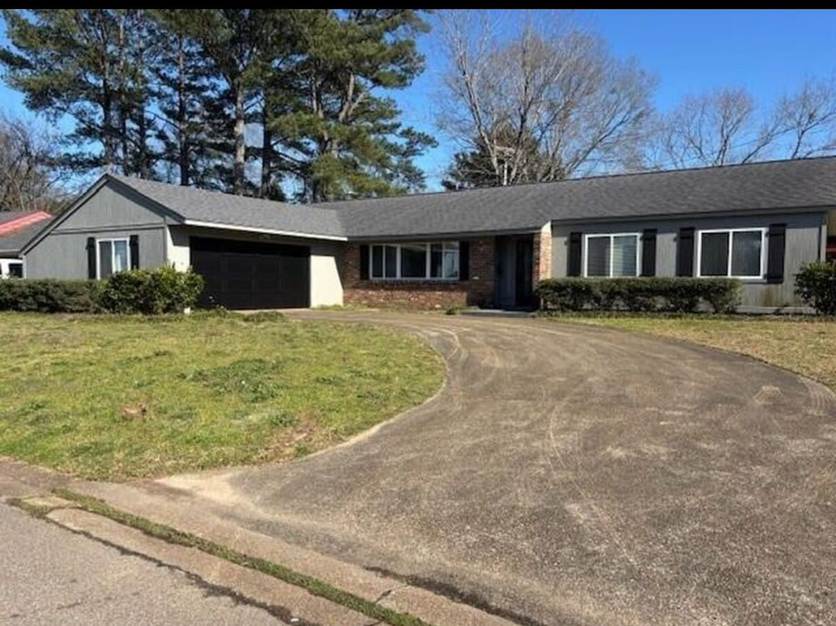 Photo - 704 Forrest Blvd House