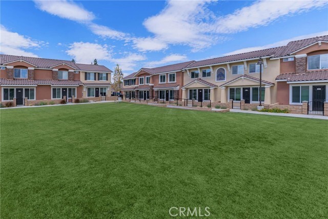 Photo - 16852 Muscatel St