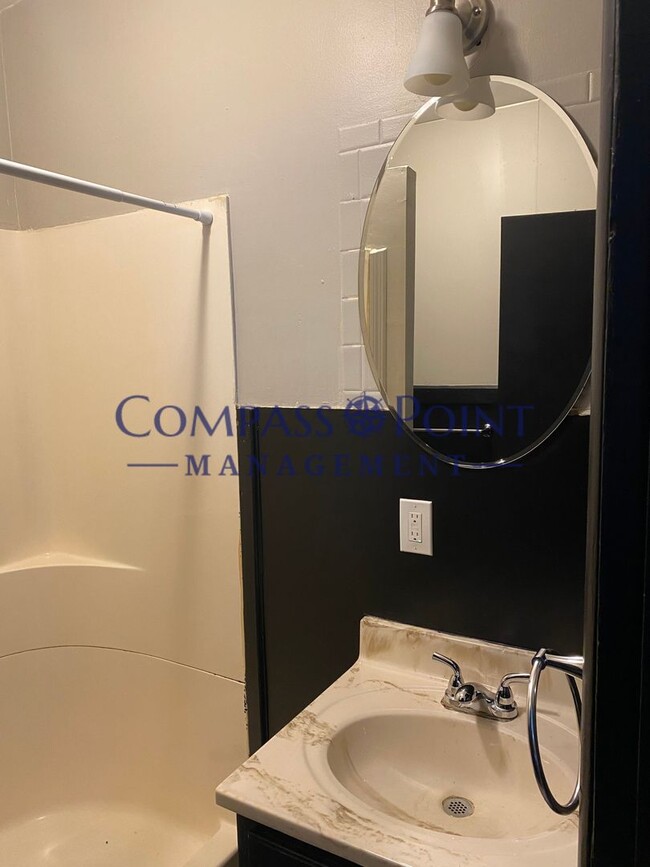 Photo - 707-709 Paul Ave Unit 709