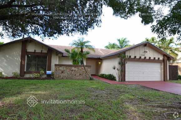 Building Photo - 15542 SW 48th St Rental