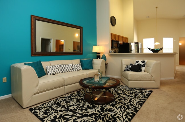 2BR, 2BA_The Charleston