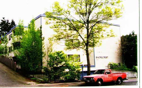 Shorecrest Apartments