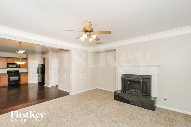 Photo - 6003 Escher Ln