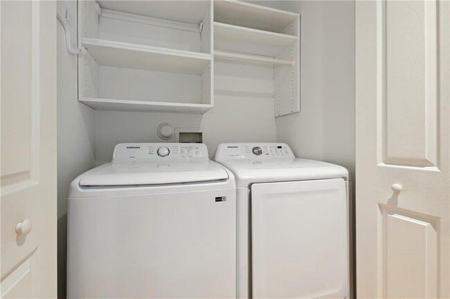 Photo - 1416 NE 4th Ct