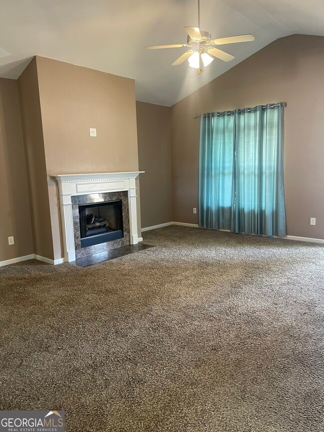 Photo - 83 Creekside Way