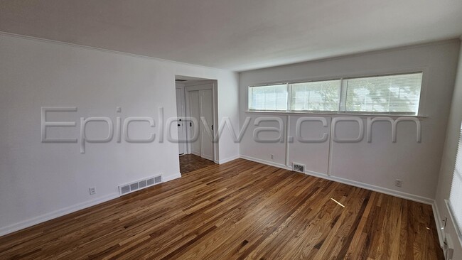 Photo - 500 5th Ave