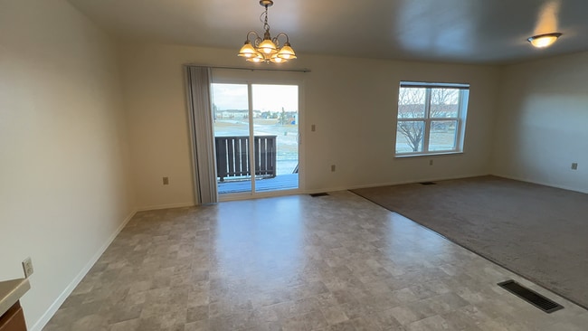 Photo - 1143 Tallent Ct