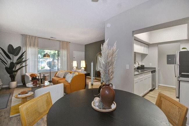 Fox Chase Apartments