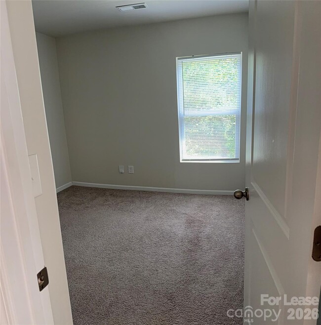 Photo - 2130 Pinnacle View Dr