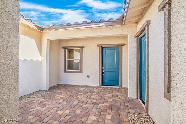 Photo - 349 Tigullio Ave