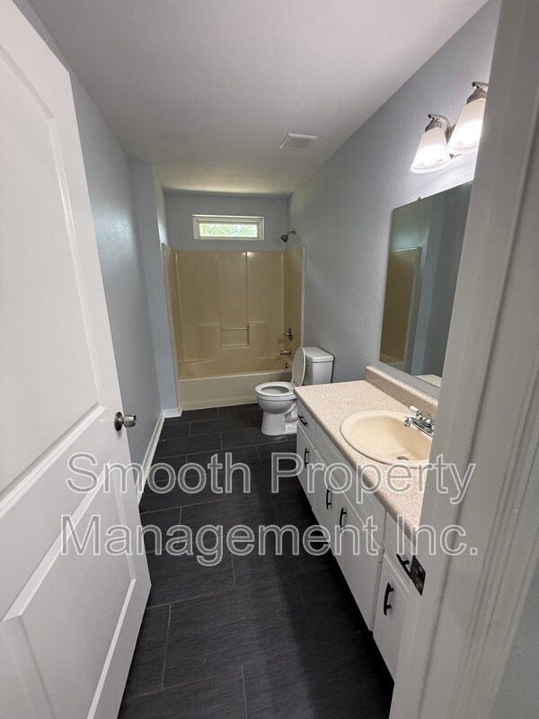 8699 Riverstone Rd
