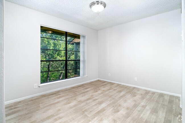 2BR, 2AB - 1039SF - Dining Room