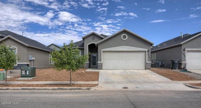 Building Photo - 13849 Garforth Ave