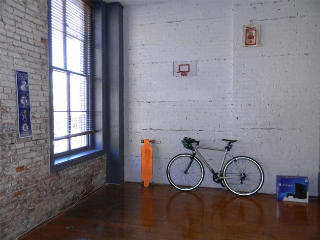 Photo - 2315 The Strand Unit 2A