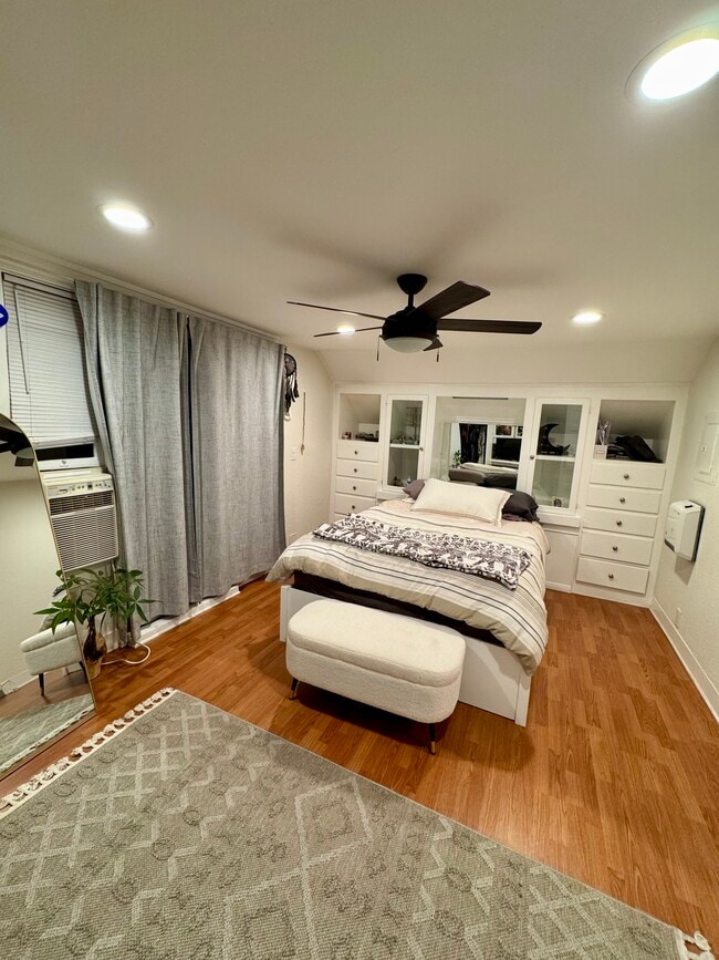 Photo - 2350 E St Unit Upstairs 1BR