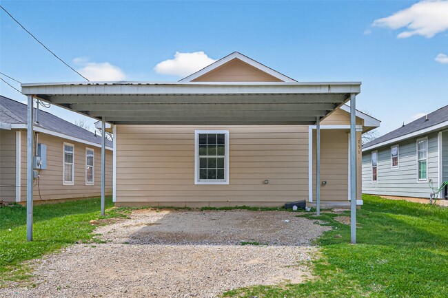 Photo - 7511 Dyer St