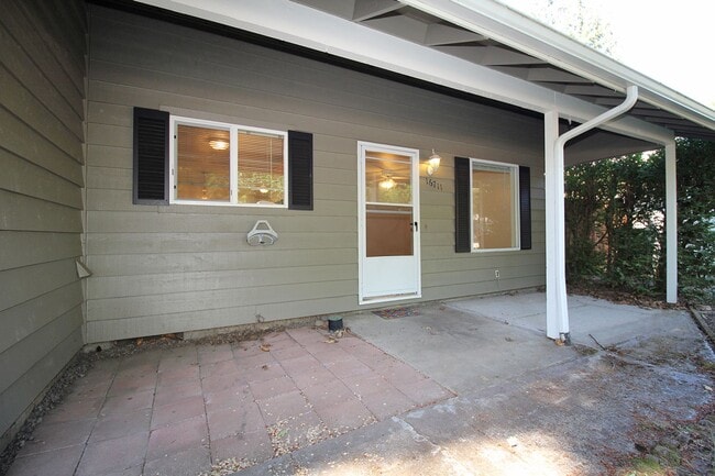 Photo - 16711 SW Lake Forest Blvd