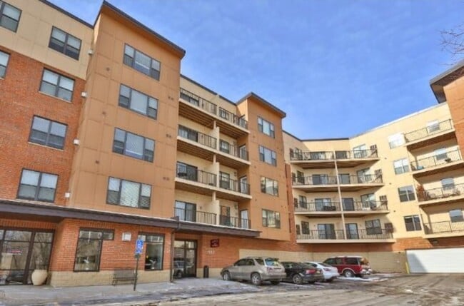 Building Photo - 1155 Ford Road Unit 206