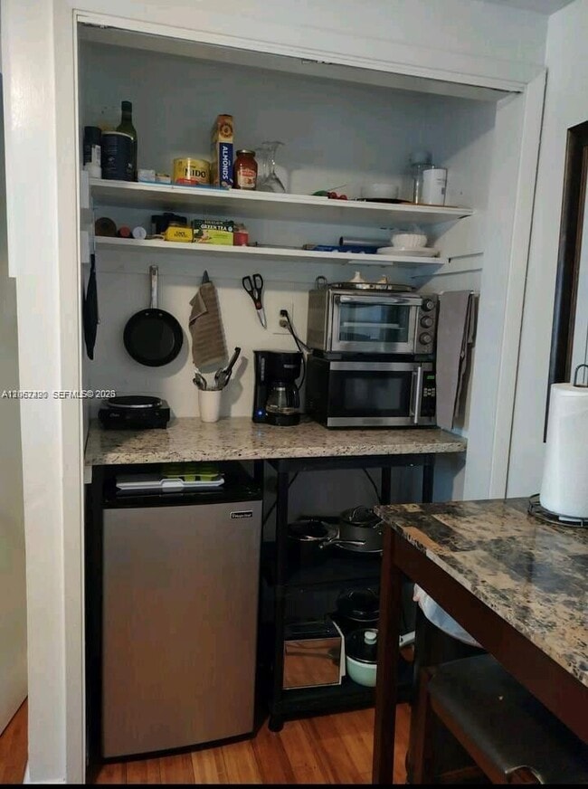 Photo - 1337 NE 3rd Ave Unit 2