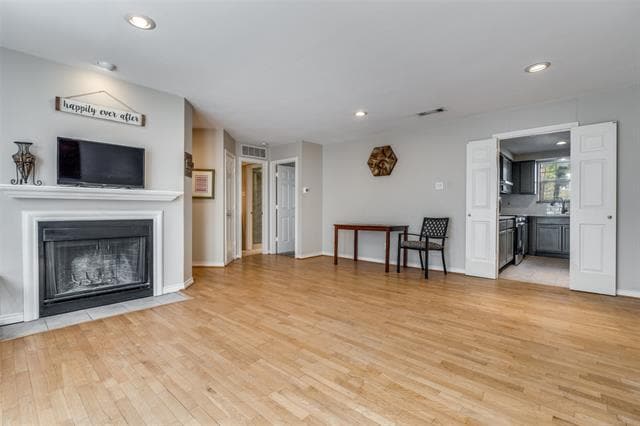 Photo - 3100 Cole Ave Unit 120