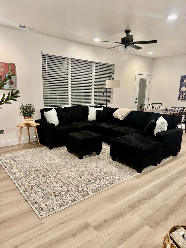 Photo - 4160 E 4160 S