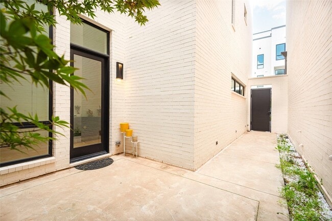 Photo - 610 N Oak Cliff Blvd Unidad 103