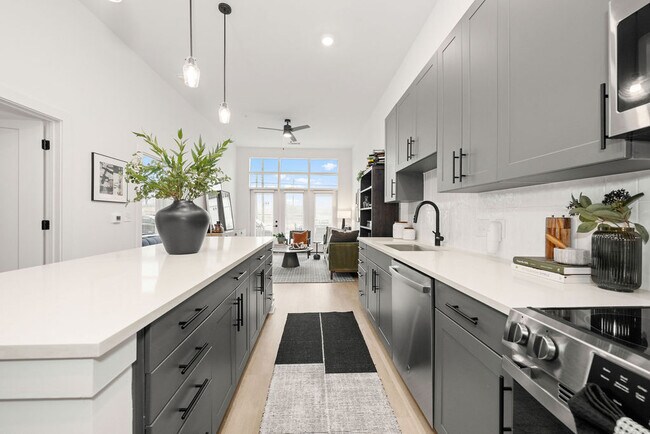 704 at the Quarter apartments — community photo