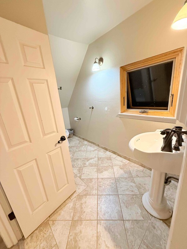 Photo - 1550 Indian Valley Rd Unit B