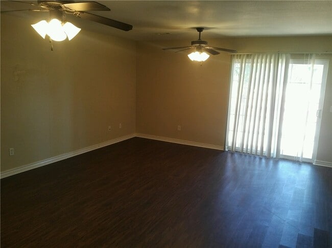 Photo - 231 Graystone Cir