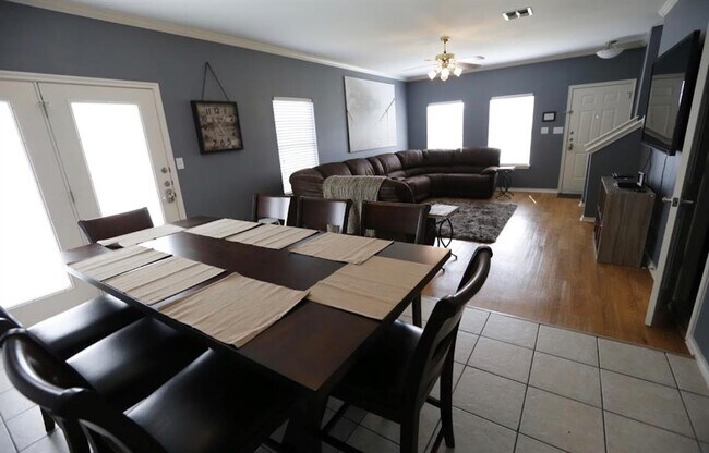 Photo - 7200 Dan-Jean Dr