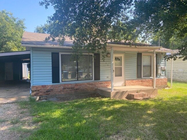 3/2 in Quiet Denison Neighborhood - 3/2 in Quiet Denison Neighborhood