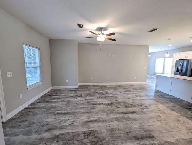 Photo - 2219 Wind Trace Rd N