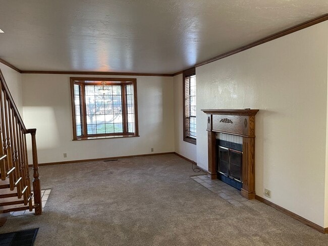 Photo - 535 Upham St