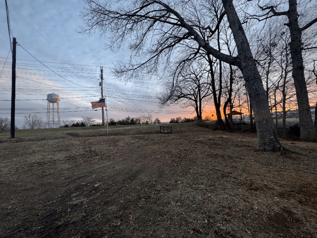 Photo - 101 Circle Dr