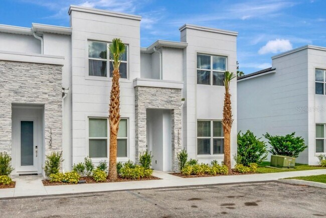 Building Photo - 17305 Hidden Forest Dr Rental