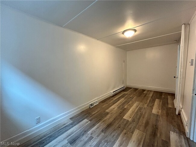 Photo - 102 N 3rd St