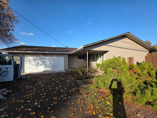 Photo - Great Vintage Home!