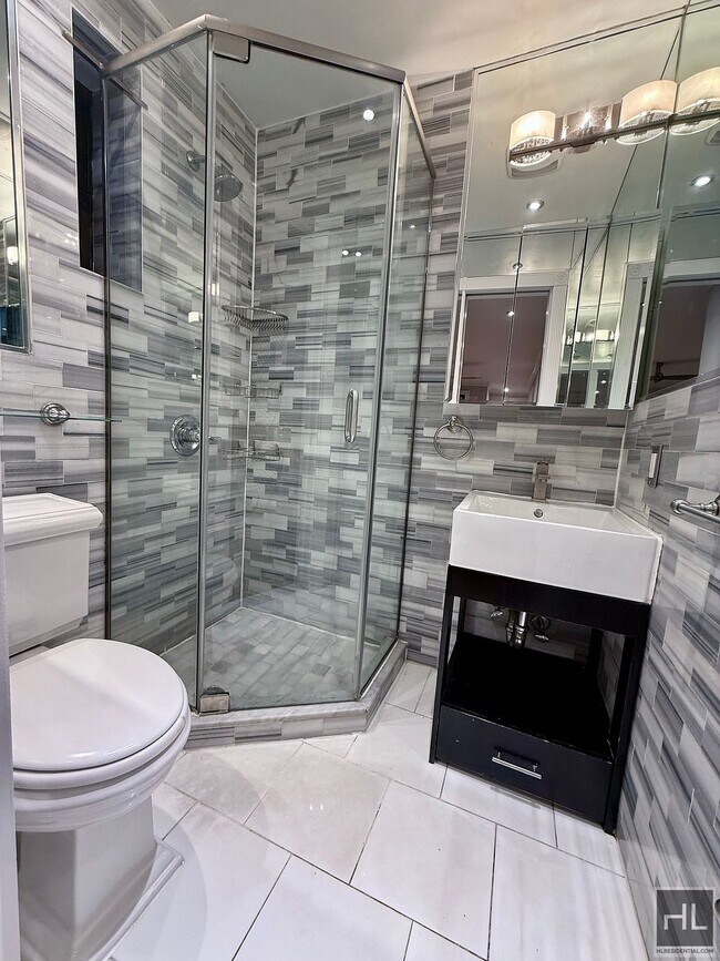 Photo - W 52ND ST. Apartamento Unidad 11E