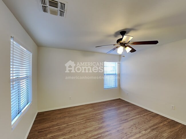 Photo - 1133 S 111th Cir