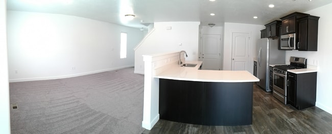 Building Photo - 444 S Fox Chase Ln