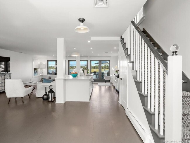 Photo - 199 Hillspoint Rd