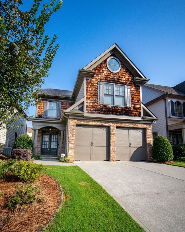 Building Photo - Craftsman Style Home