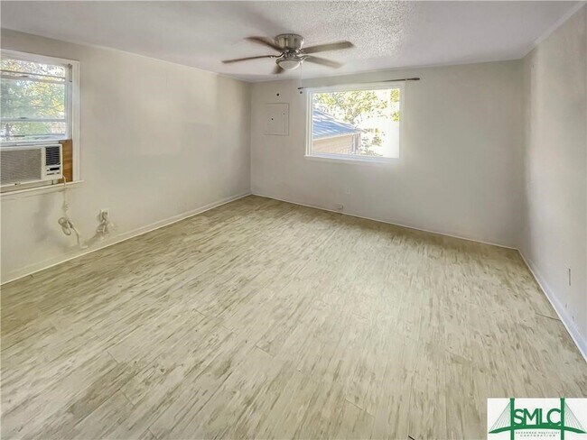 Photo - 1417 Golden St