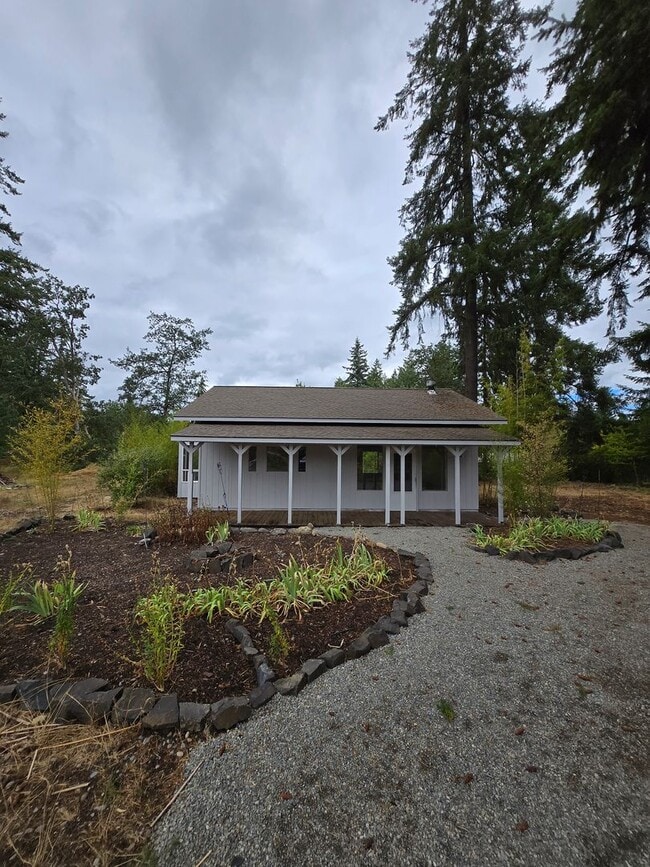 Building Photo - Cute 1 Bedroom 1 Bath in Rainier Rental