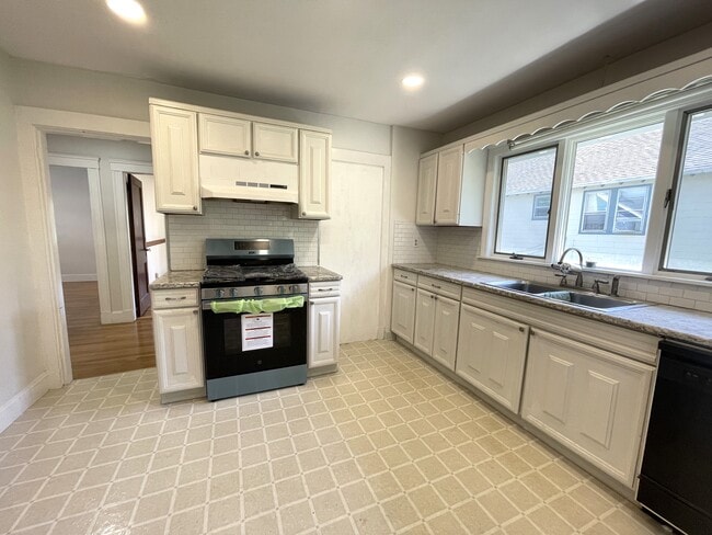 Photo - 58 Edgecliff Rd